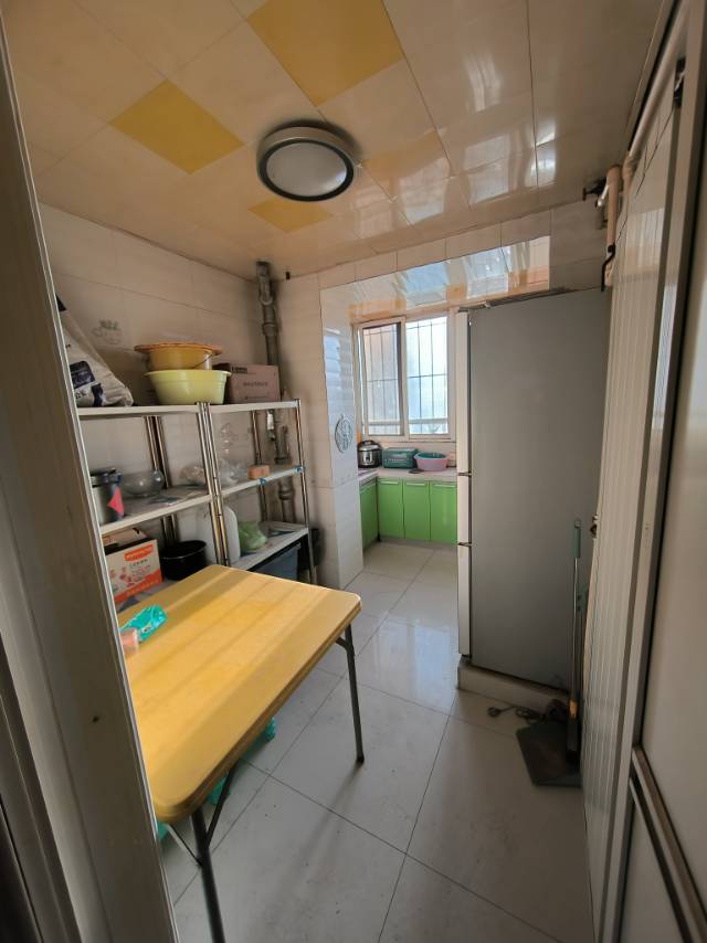7小区房屋出售