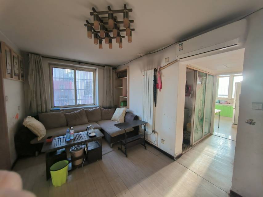 7小区房屋出售