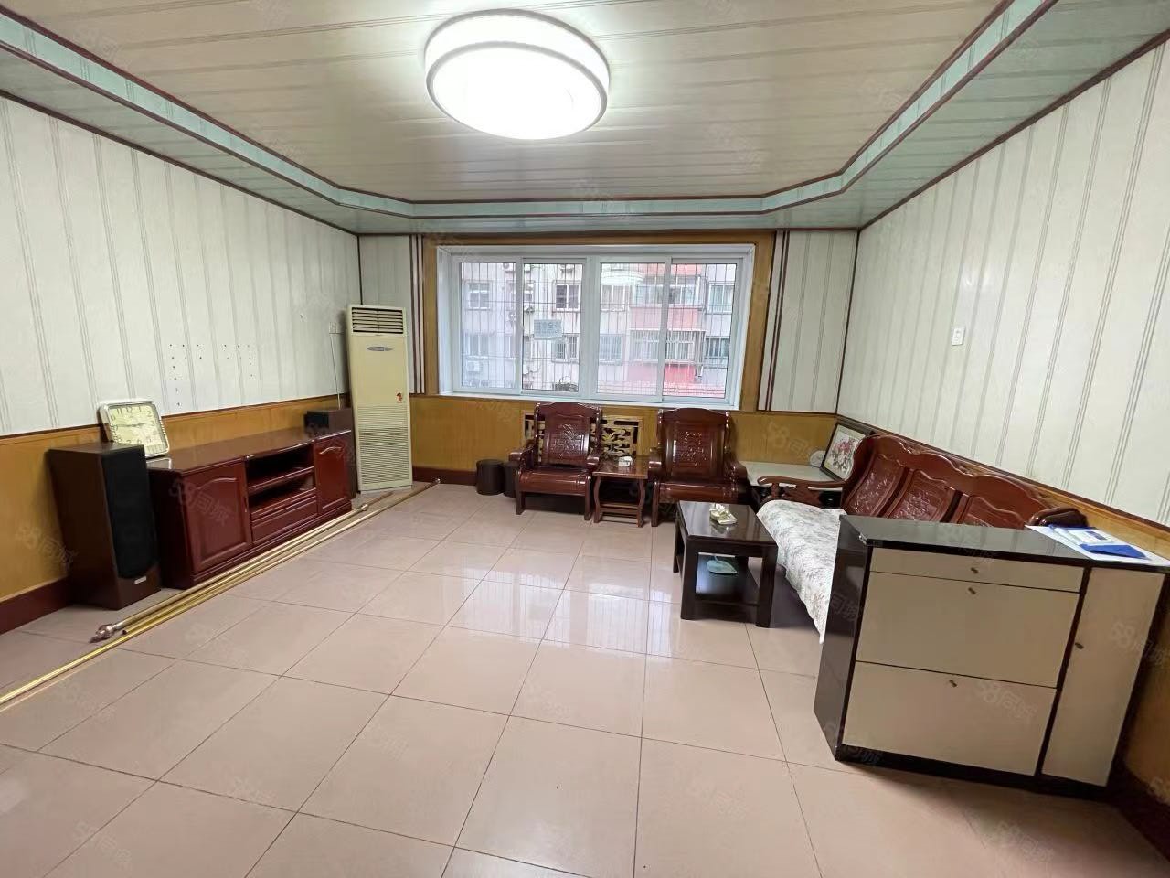 出租富康楼房屋