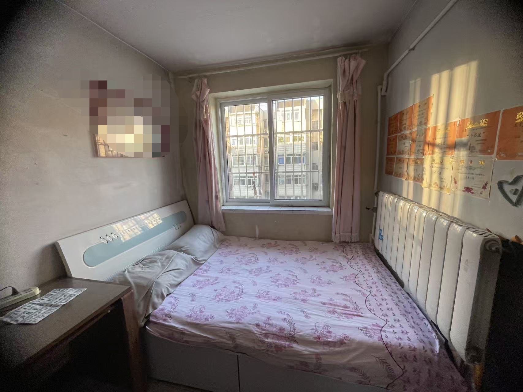 12小区房屋出租，首次出租，家电齐全，拎包入住
