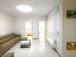 16094华希广场4楼124平精装未住带家具送车位62.8万