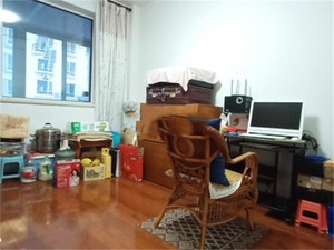 15231 金凤花园1楼132平 精装修带家具 59.8万