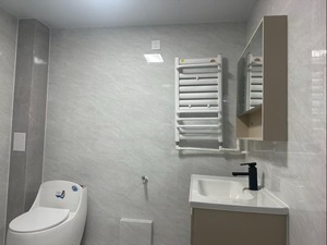 16095天泉小区2楼116平精装未住送品牌家具57.8万