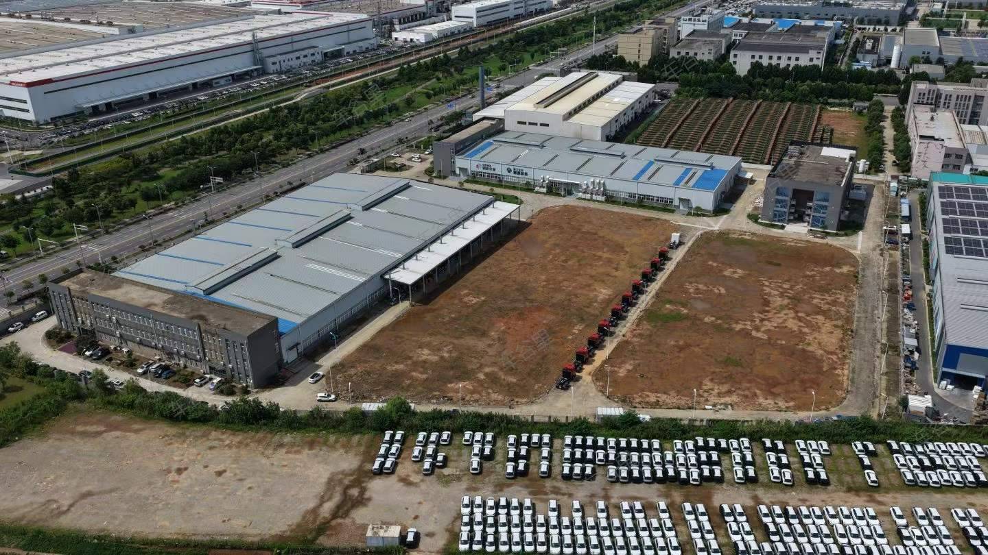 军山新城凤亭南路沿线20亩净地，可定制高标准厂房