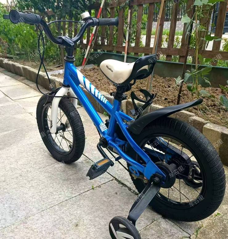 优贝14寸儿童自行车，带辅助轮，汉南碧桂园浅月湾