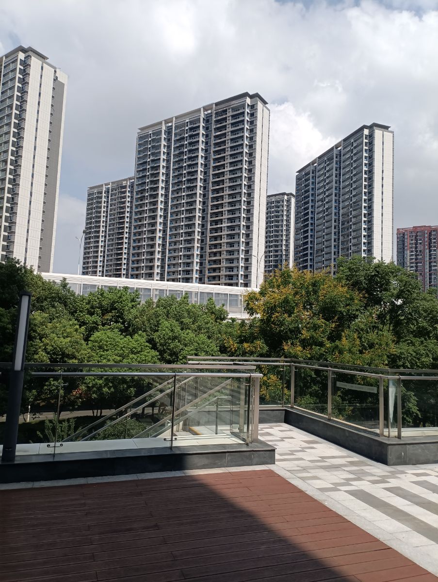 金色港湾mimi空间门面出租