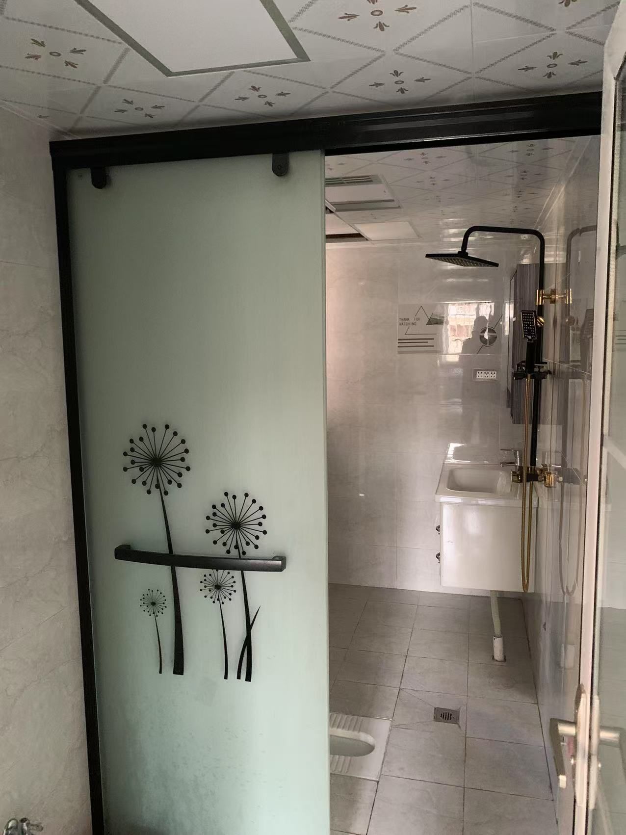 蔡家市场出租四室一厅，价格优惠