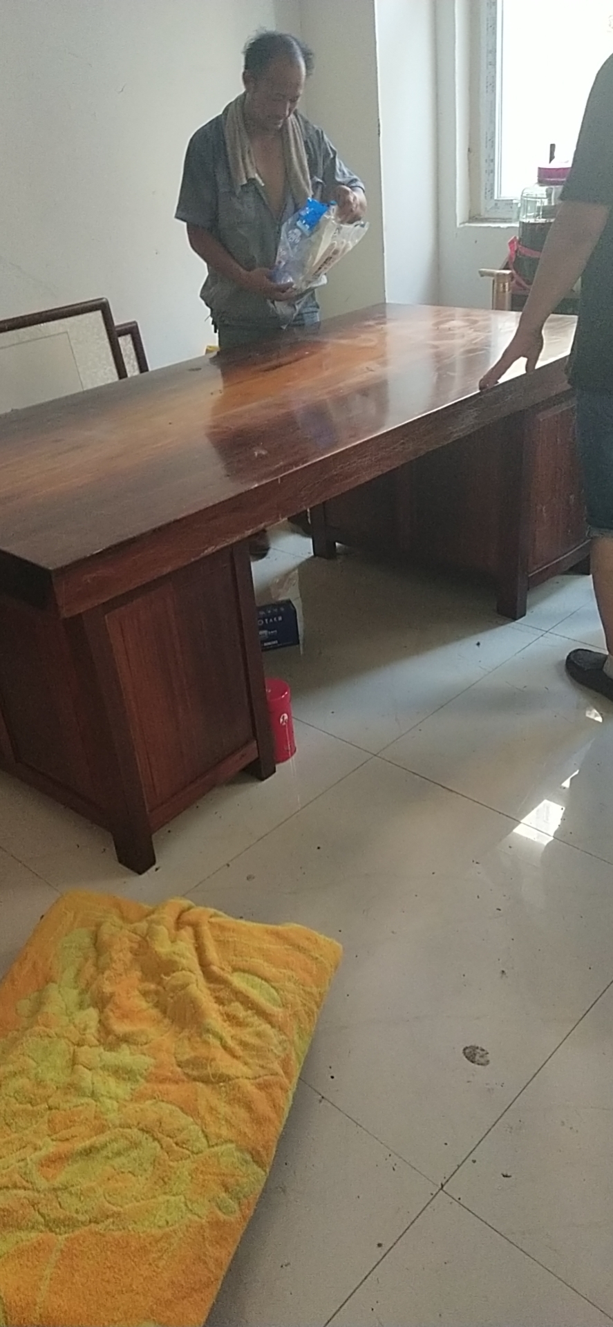 专业搬家，公司单位办公家具拆装搬运，家居用品搬迁。空调移机维