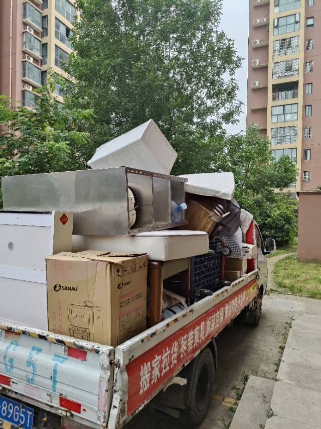 新郑市，专业搬家拉货，拆装家具，拆装空调，拆装电视，保洁，搬