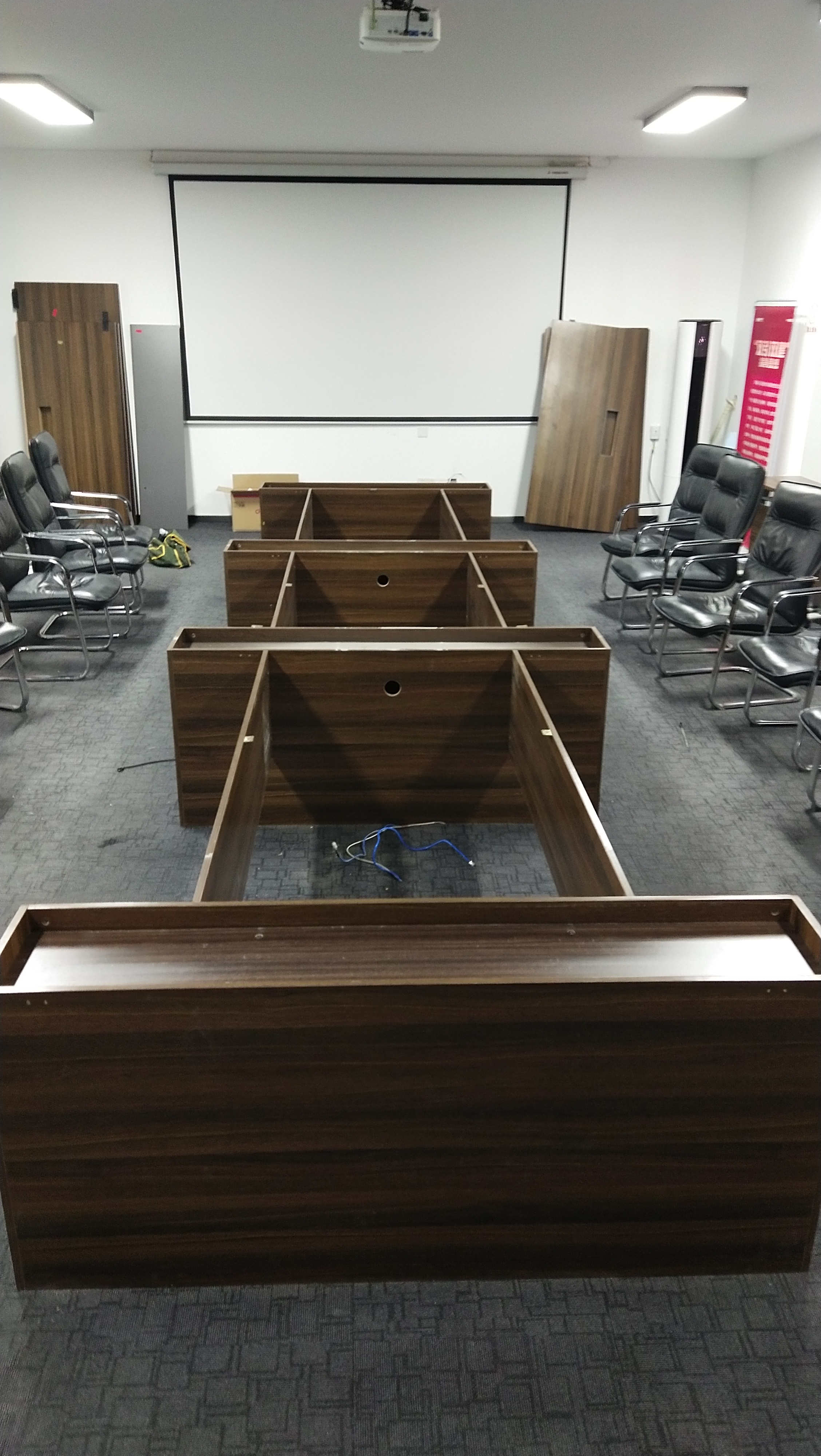 新郑搬家拉货家具拆装，长短途搬家拉货，搬厂公司迁移！空调移机
