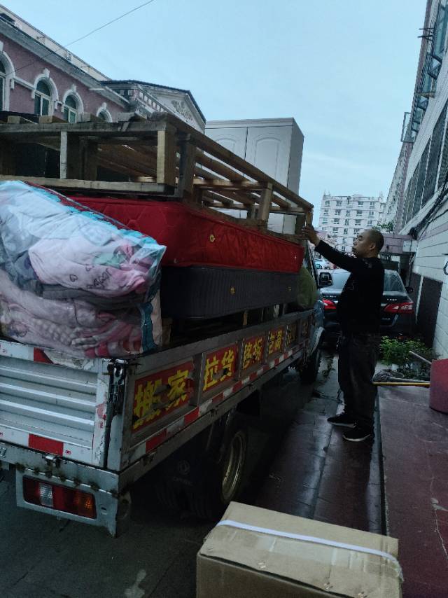 新郑市，专业搬家拉货，拆装家具，拆装空调，拆装电视，保洁，搬
