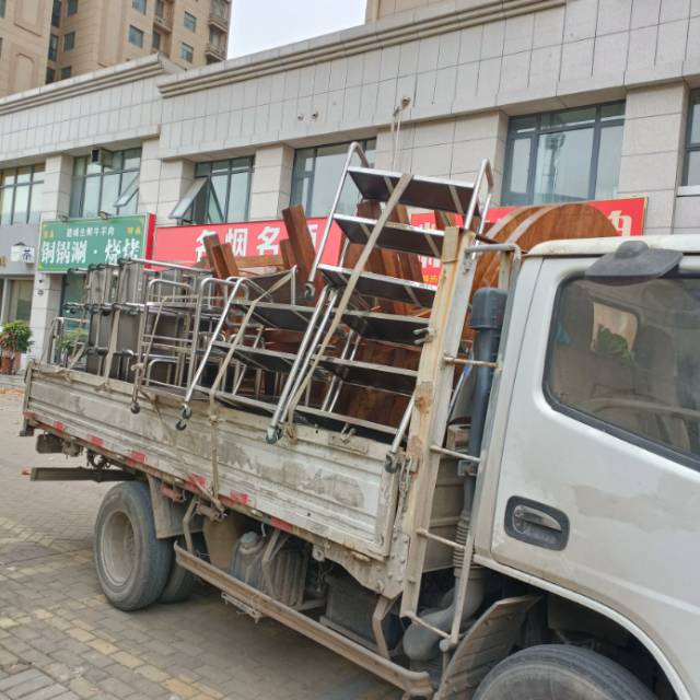 本公司，专业搬家拉货，证件齐全，公司搬家提供正规发票; 汽车