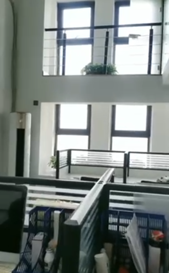 北区创业路迷你港湾6号楼1410出租，适合办公，上下两层带一