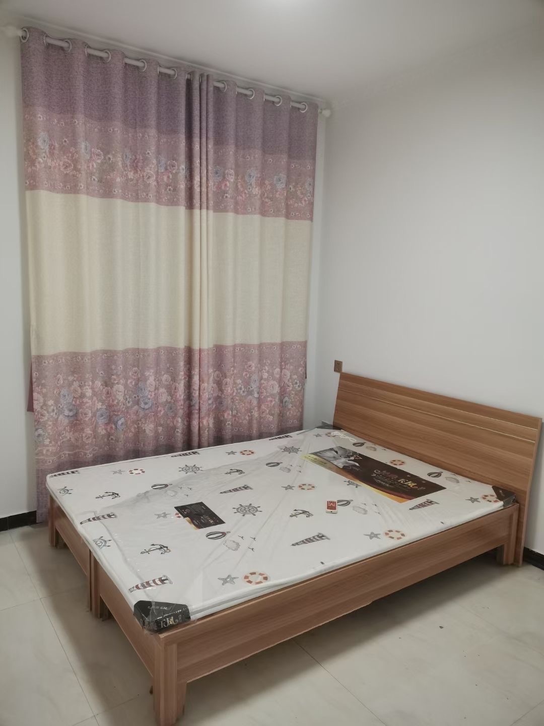 新郑北区第二社区房屋出租，85平方，两室一厅，家电齐全，领包