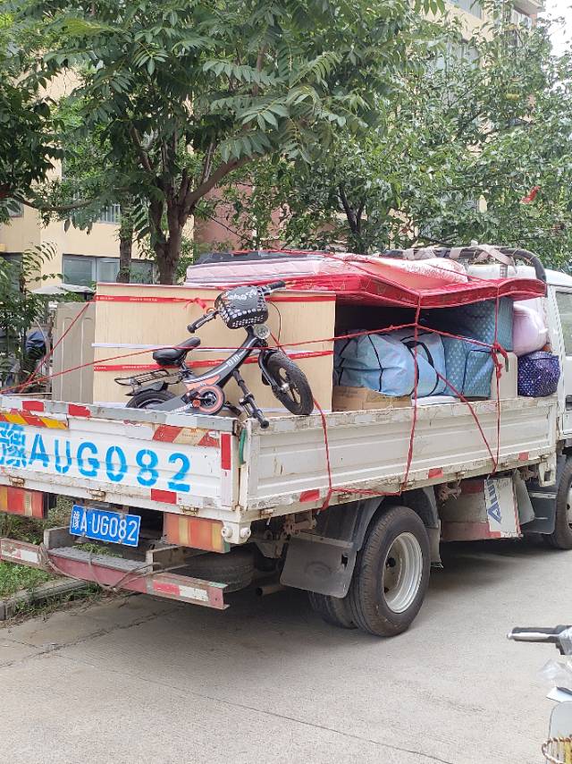 新郑市，专业搬家拉货，拆装家具，拆装空调，拆装电视，保洁，搬