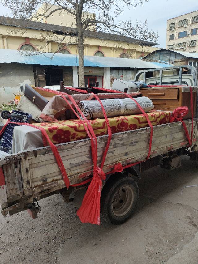 新郑市，专业搬家拉货，拆装家具，拆装空调，拆装电视，保洁，搬
