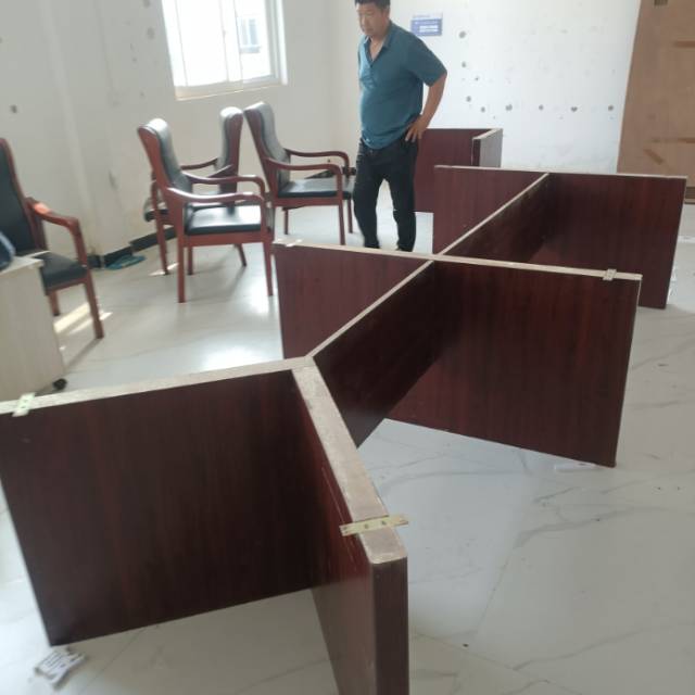 本公司，专业搬家拉货，证件齐全，公司搬家提供正规发票; 汽车