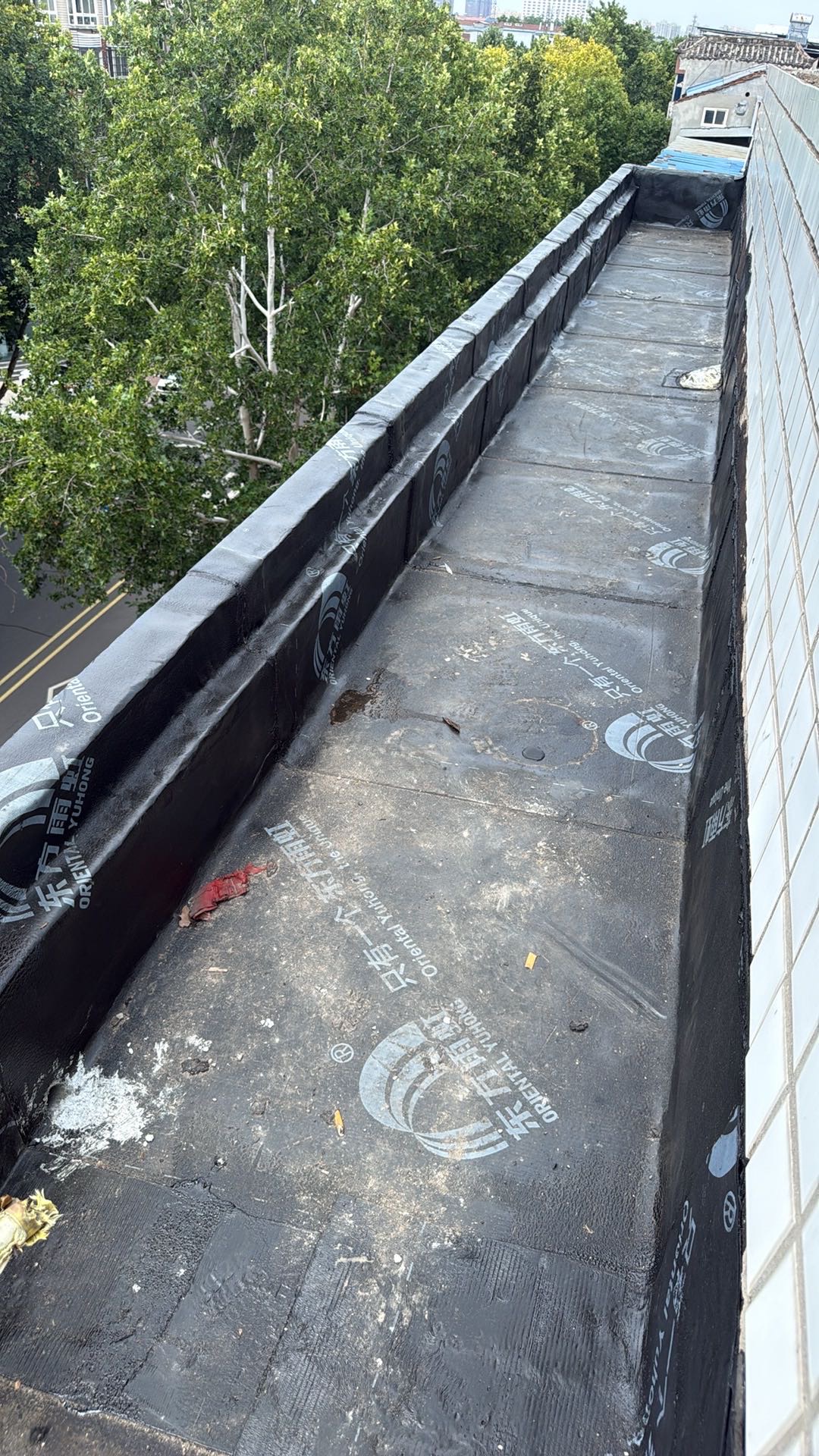 屋顶防水，屋顶漏水，墙面渗水，卫生间防水，免砸瓷砖维修卫生间