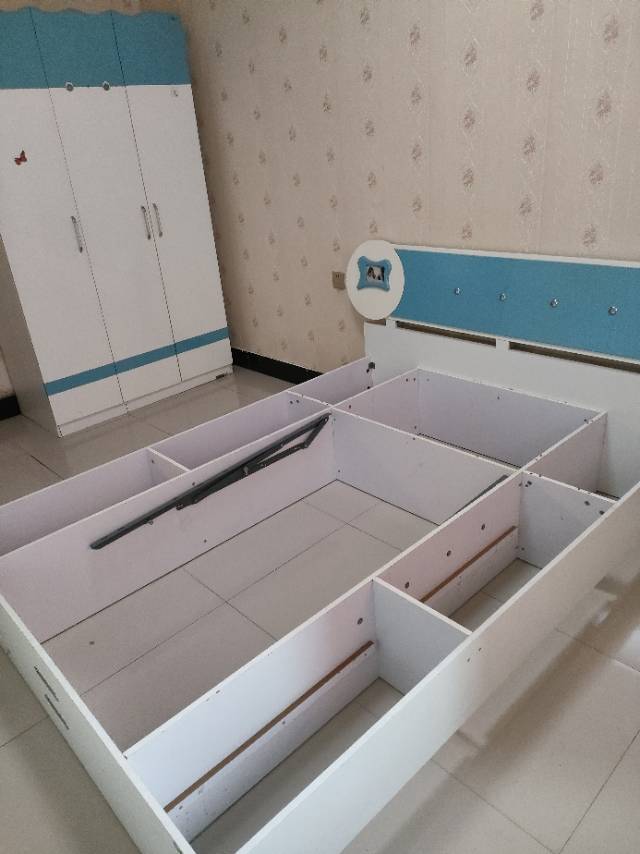 新郑市，专业搬家拉货，拆装家具，拆装空调，拆装电视，保洁，搬