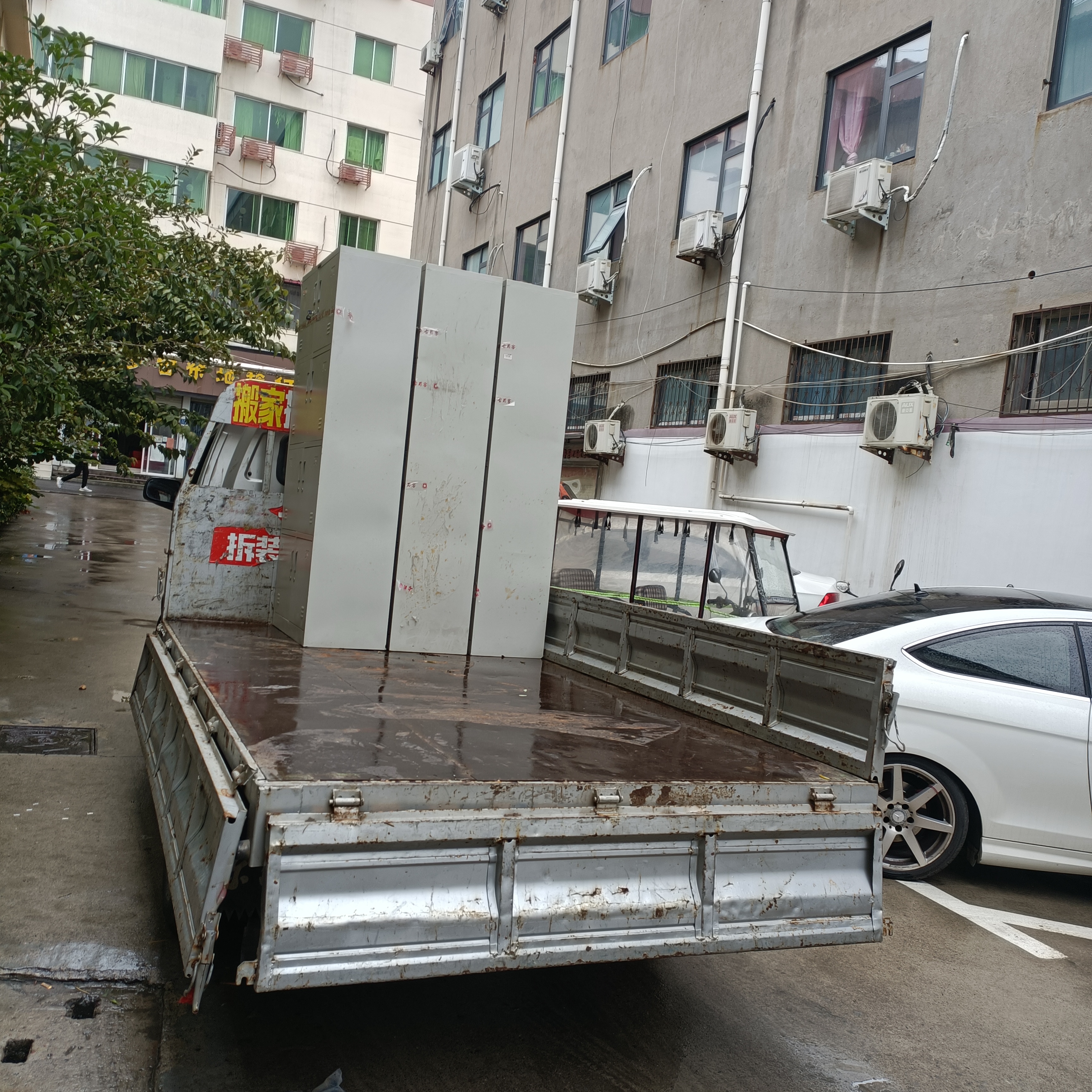 新郑信誉搬家公司，承接长短途搬家，拉货，拆装家具，拆装空调，
