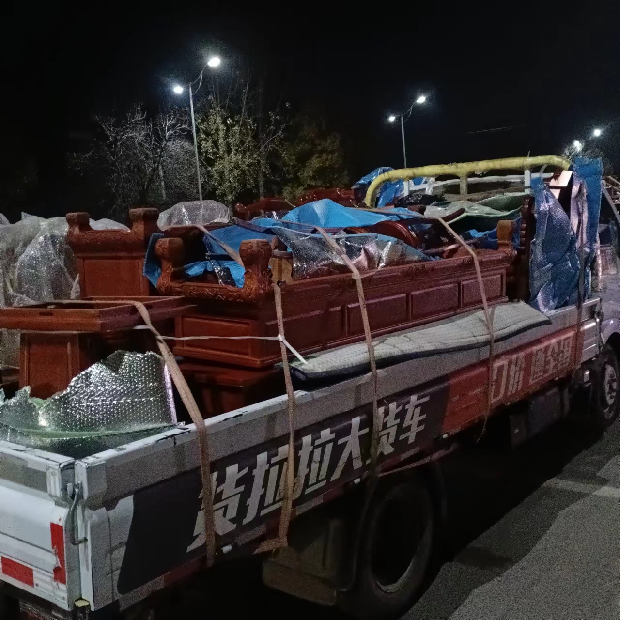 新郑搬家拉货