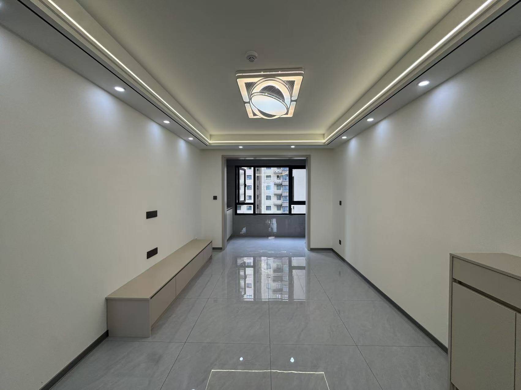 北区故里新家园二期，新装修未入住三室两厅两卫，诚心出售117平，30出头，非诚