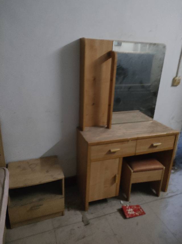 新郑市，专业搬家拉货，拆装家具，拆装空调，拆装电视，保洁，搬