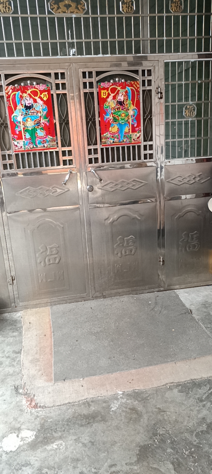 专业干杂活，拉建筑垃圾，拆地砖，拆门头，拆吊顶，提入户门，楼