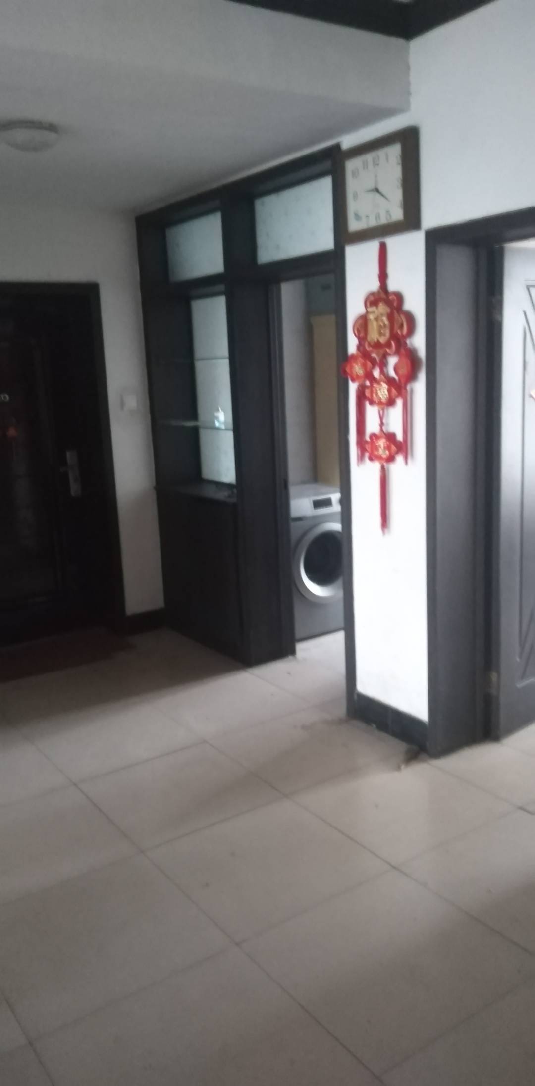 新郑市中华路与金城路交叉口，七彩阳光两室一厅出租，家具家电齐