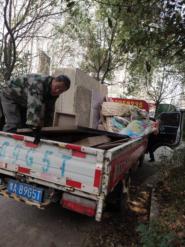 新郑专业搬家拉货拆装家具搬运钢琴干杂活清运垃圾