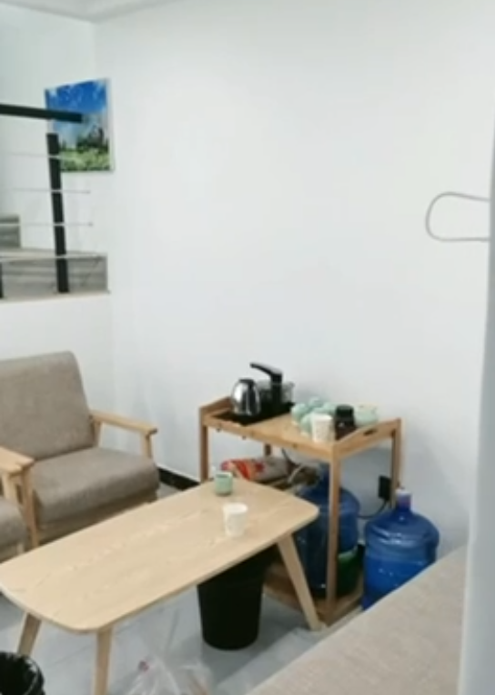 北区创业路迷你港湾6号楼1410出租，适合办公，上下两层带一