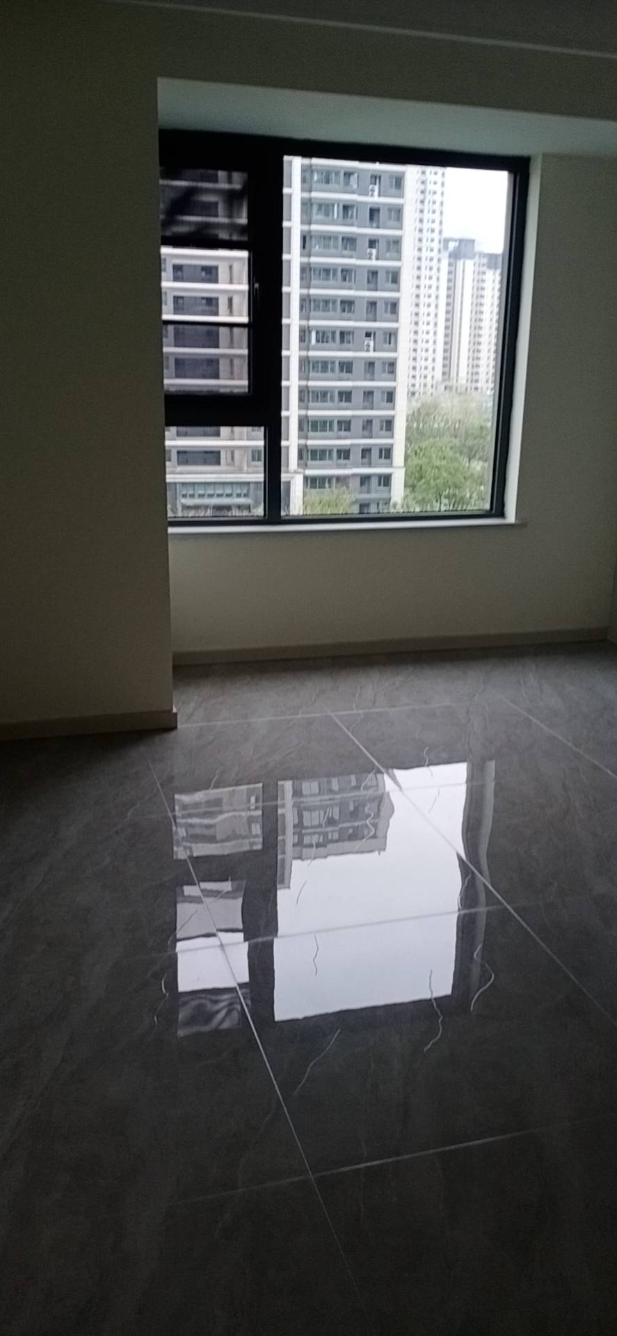 鸿福家政服务中心，有门店提供正式发票，我们拥有专业的技术人员