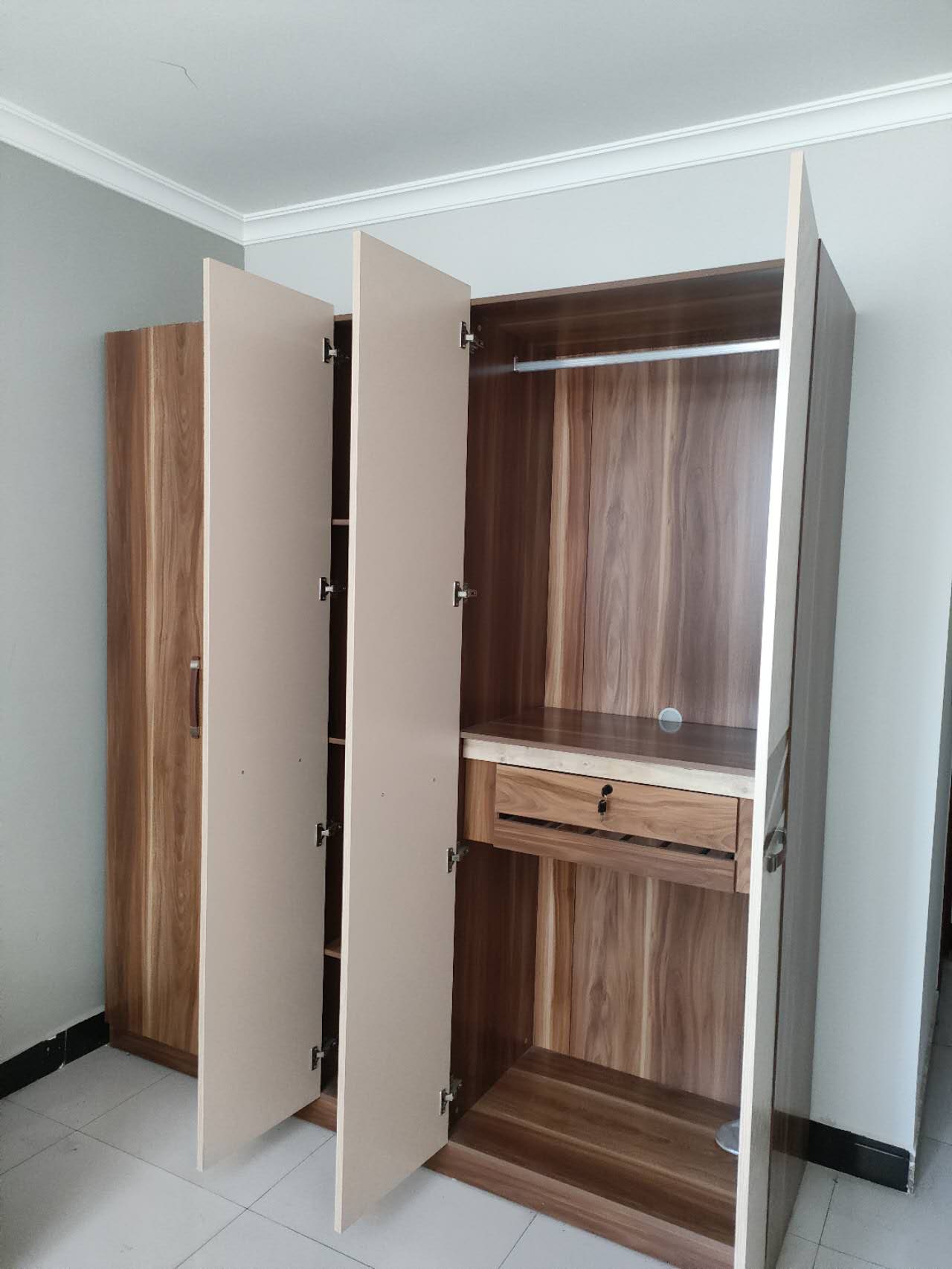 新郑市，专业搬家拉货，拆装家具，拆装空调，拆装电视，保洁，搬