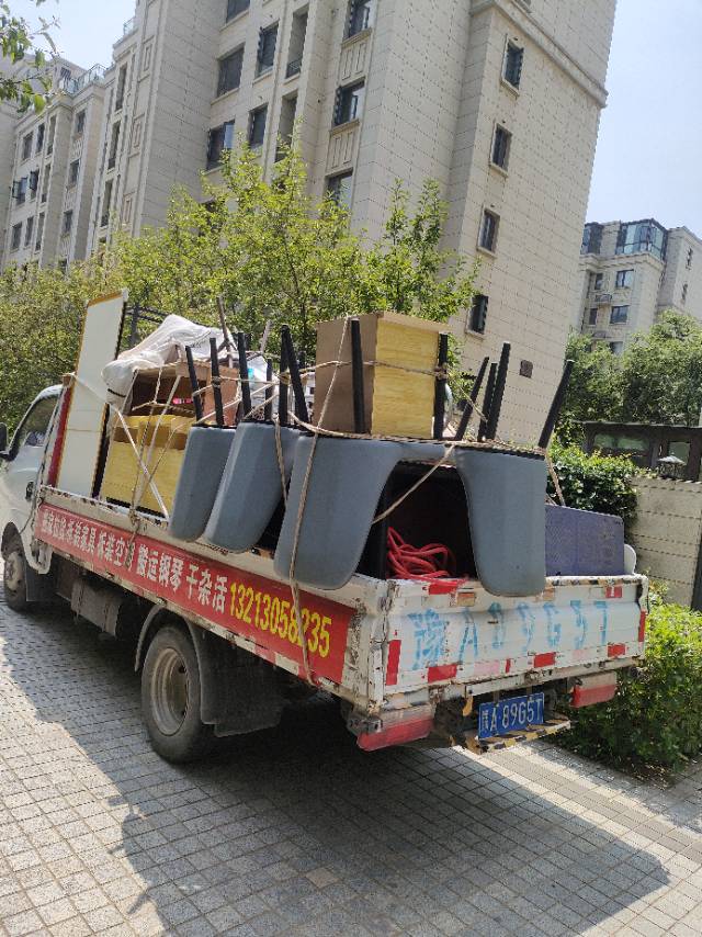 新郑市，专业搬家拉货，拆装家具，拆装空调，拆装电视，保洁，搬