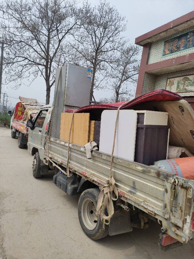 新郑市，专业搬家拉货，拆装家具，拆装空调，拆装电视，保洁，搬
