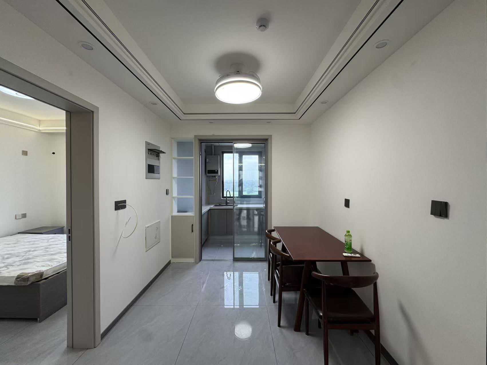 北区故里新家园二期，新装修未入住三室两厅两卫，诚心出售117平，30出头，非诚