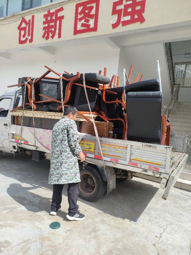 新郑市，专业搬家拉货，拆装家具，拆装空调，拆装电视，保洁，搬