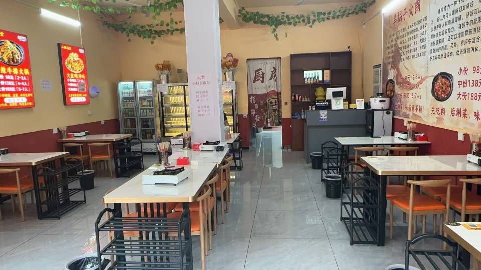 因老板无暇兼顾，夜市街饭店转让