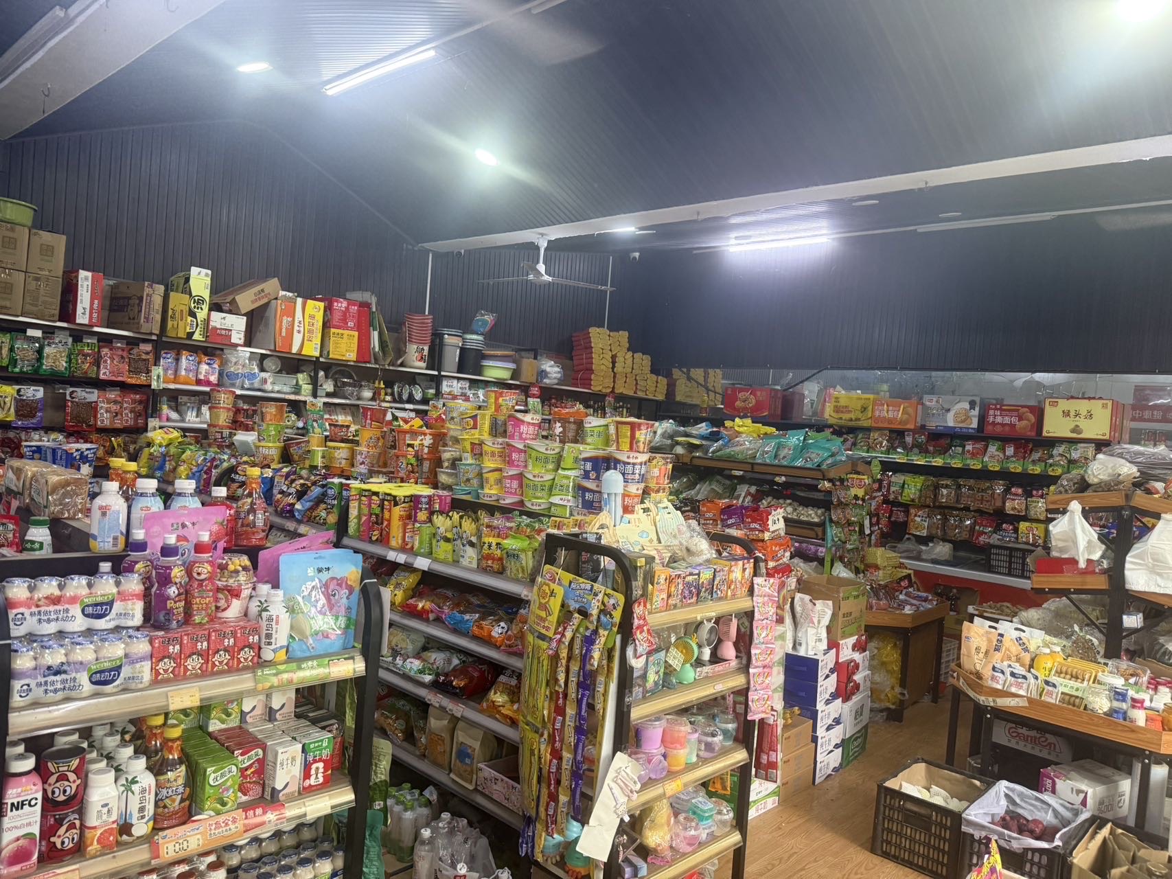🔥新郑双小区门口｜超市+驿站转让🔥 ✅带烟