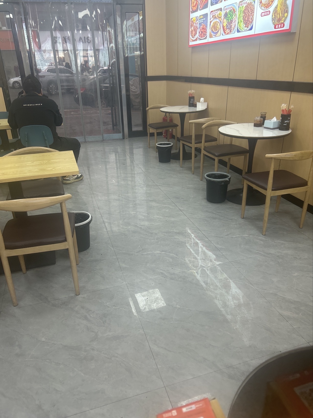 正在营业中门面转让辛店镇商贸街