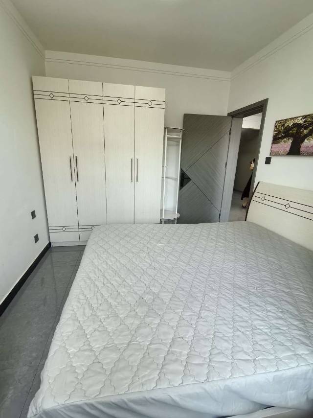 ​泥河新城好楼层，88平，两室两厅一卫，新装修拎包入住！仅售20出头！