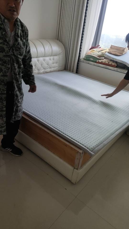 新郑搬家公司拆装家具干杂活