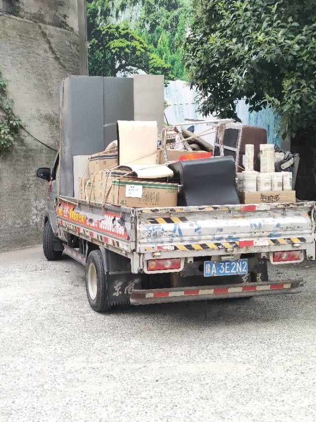 新郑专业搬家公司拆装家具拆装空调干杂活