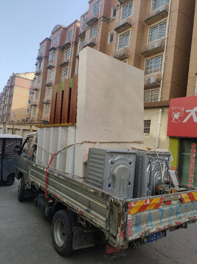 新郑搬家公司拆装家具干杂活