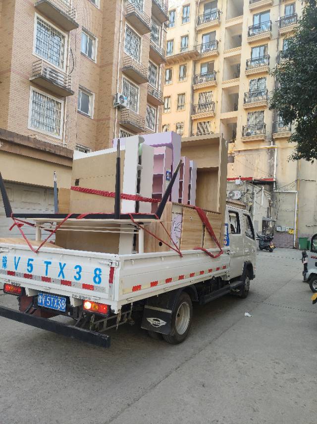 新郑搬家公司拆装家具干杂活
