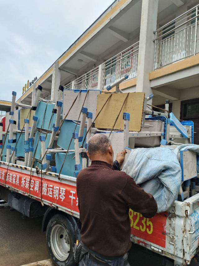 新郑搬家拉货拆装家具拆装空调搬运钢琴干杂活清运垃圾保洁