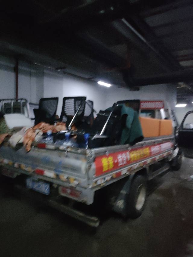 新郑搬家公司拆装家具干杂活
