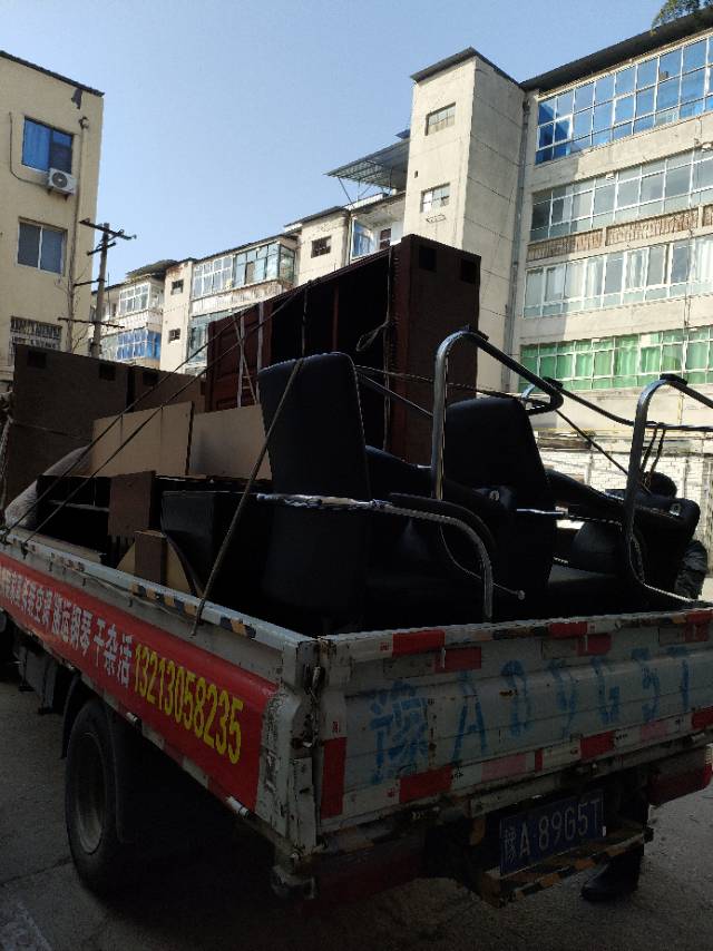 新郑搬家公司拆装家具干杂活