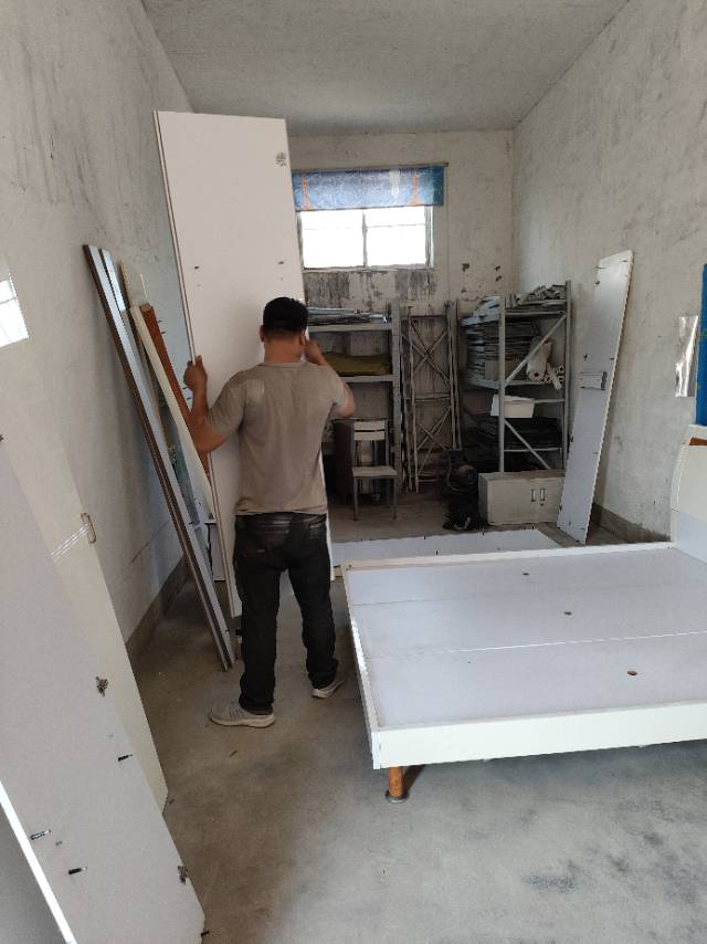 新郑搬家拉货家具拆装搬运钢琴干杂活清运垃圾保洁