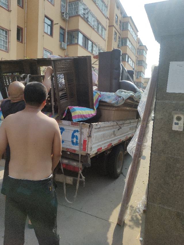 新郑专业搬家拉货拆装家具拆装空调搬运钢琴长短途清运垃圾干杂活保洁